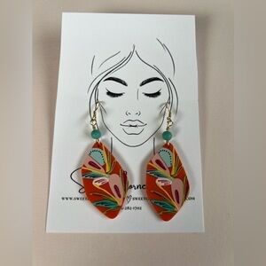 Summer earrings for women.
